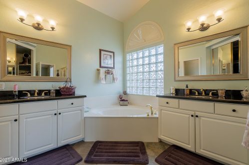 7002 Lone Cactus Dr, Glendale AZ 85308-9508 exterior