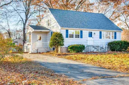 23 Lou Ave, Salem, NH 03079-2325