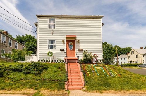 2 Edgewood St, Bristol, CT 06010-6236