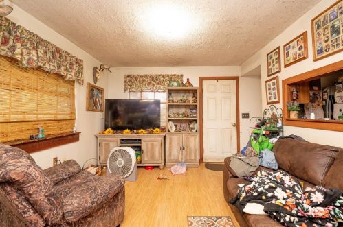 14010 Wp Ln, Thonotosassa FL  33592-4204 exterior