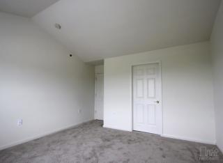 100 Conover Ter, Lebanon NJ  08833-2183 exterior