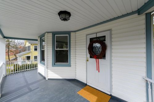523 King St, Chappaqua NY  10514-3526 exterior
