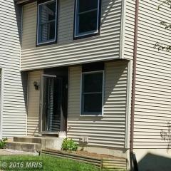 210 Marcum Ct, Dulles VA  20164-1440 exterior