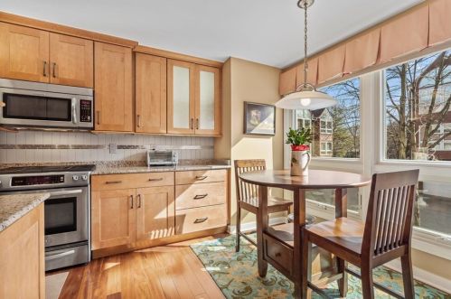 2 Graham Pl, Pittsburgh PA  15232-1611 exterior