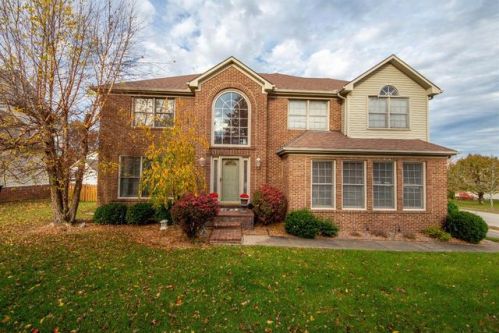 4128 Clearwater Way, Lexington KY  40515-6337 exterior