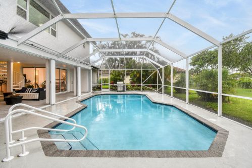 10679 Stonebridge Blvd, Boca Raton FL  33498-6411 exterior