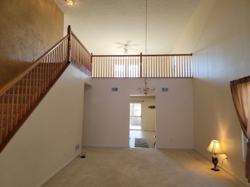 1033 Duncan Ln, Pittsburgh PA  15236-1661 exterior