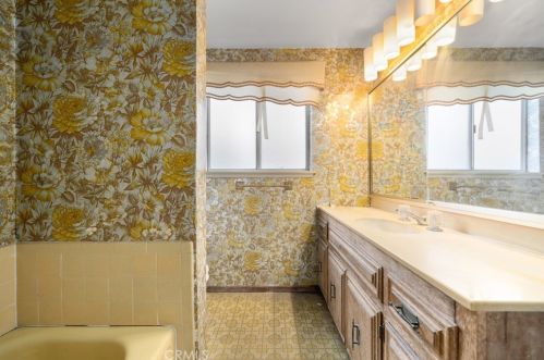 444 Rimhurst Ave, Covina CA 91724-2836 exterior