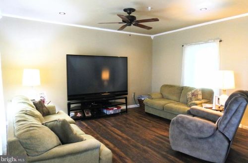 465 Readus Rd, Edinburg VA  22824-2917 exterior