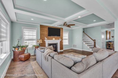 21 Halsey Dr, Bricktown NJ  08723-7510 exterior