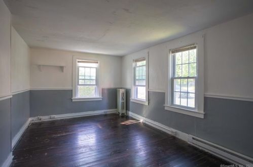 201 Town St, Norwich CT  06360-2402 exterior