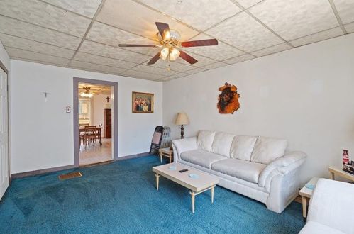 3824 Howley St, Pittsburgh PA 15224-1439 exterior