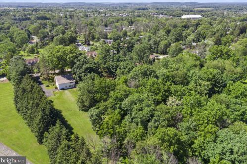 158 7th Ave, Collegeville PA  19426-1904 exterior