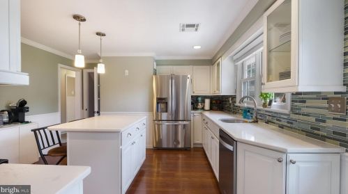 402 Cowpath Rd, Lansdale PA  19446-1516 exterior