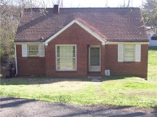 1301 Saturn Dr, Nashville, TN 37217-1930