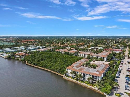 4312 Tuscany Way, Boynton Beach FL  33435-7816 exterior