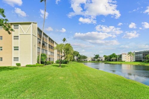 14360 Strathmore Ln, Delray Beach, FL 33446-3024