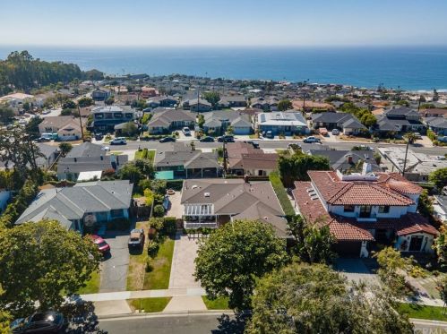 115 Via Alameda, Redondo Beach CA  90277-6609 exterior