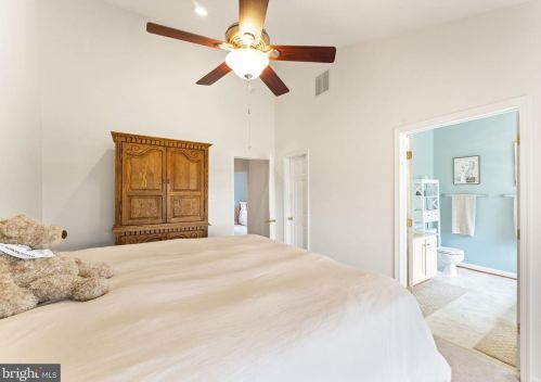 6352 Cullen Pl, Haymarket VA  20169-5400 exterior