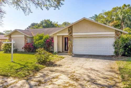 491 Westford Cir, Palm Harbor, FL 34683-6135