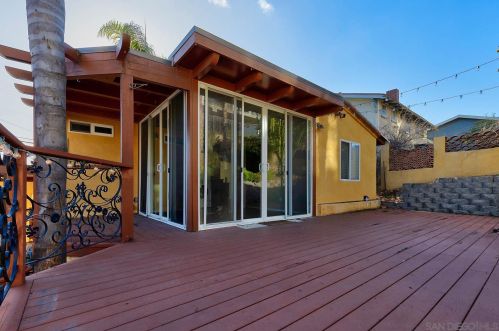 1660 Linwood St, San Diego CA 92110-2830 exterior