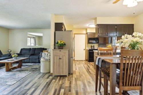 1312 Bilmar Ave, New Johannesburg WI  54017-2302 exterior