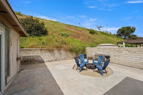 2322 Finch Ln, San Diego CA  92123-3715 exterior