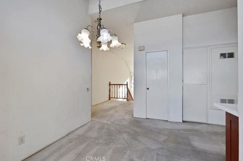 11690 Lakewood Blvd, Downey CA  90241-5272 exterior