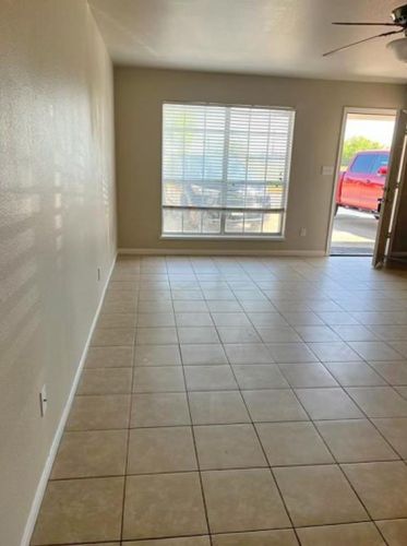 725 9th St, Nederland TX  77627-2641 exterior