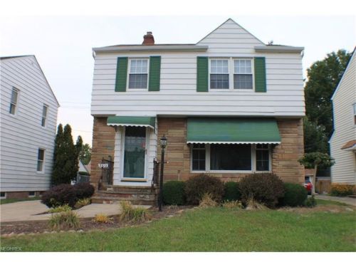 9516 Snow Rd, Cleveland OH  44130-2129 exterior