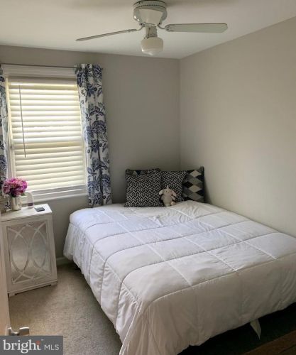 413 Audubon Ave, West Deptford NJ  08086-2516 exterior