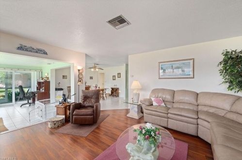 127 Highview Ave, Lehigh Acres FL 33936-7046 exterior