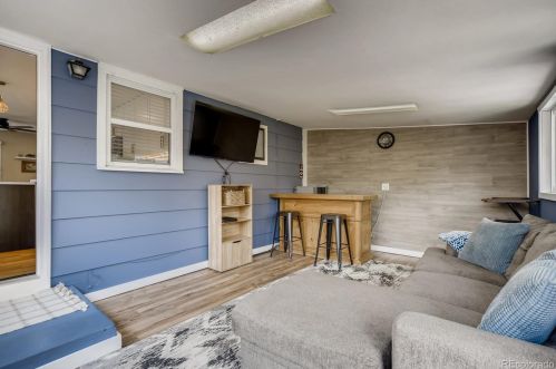 4230 Pearl St, Englewood CO 80113-4741 exterior