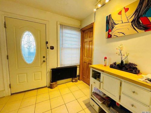 80-46 161st St, Jamaica, NY 11432-1138