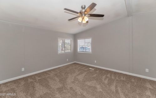 5817 41 Dr, Phoenix AZ 85029-1971 exterior