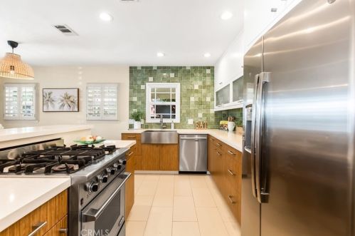 3132 Heather Rd, Long Beach CA  90808-2519 exterior