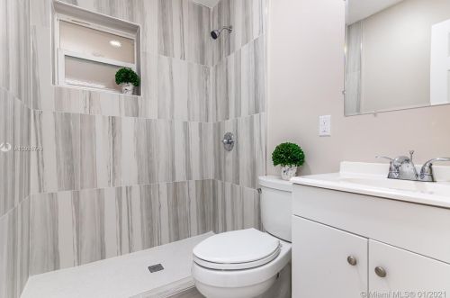 710 55th St, West Palm Beach FL  33407-2612 exterior