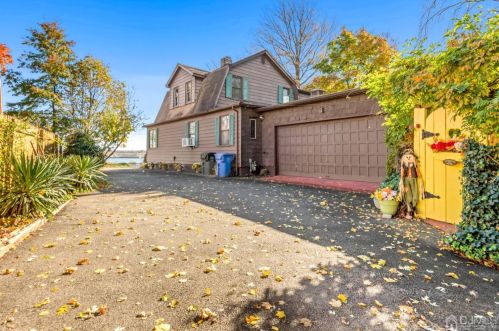 390 Cliff Rd, Sewaren, NJ 07077-1406