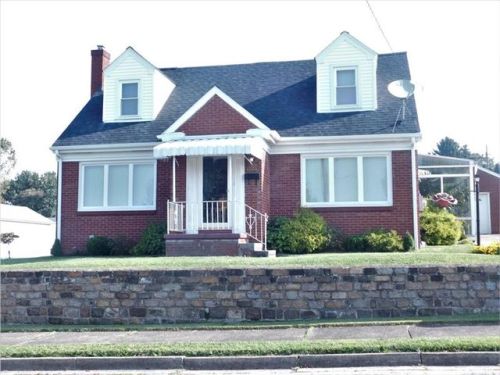 1826 Sloan Ave, Latrobe, PA 15650-3048