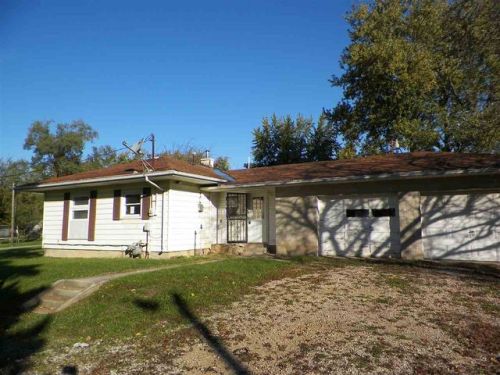 301 Sheridan St, Redkey, IN 47373-9421
