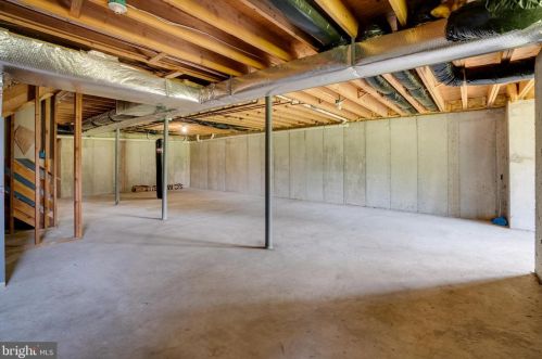 118 Shoal Creek Dr, Blue Bell PA  19422-3250 exterior