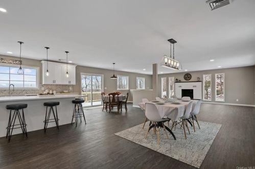 11 High Meadow Dr, Warwick, NY 10990-3023