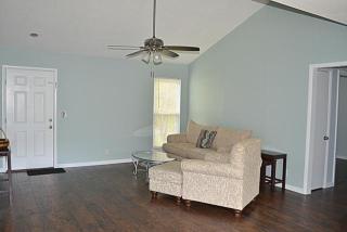 479 Aspen Dr, Clarksville TN  37042-4175 exterior