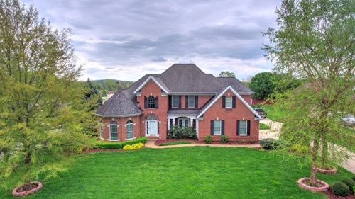 4501 Stonegate Dr, Owensboro, KY 42303-9645
