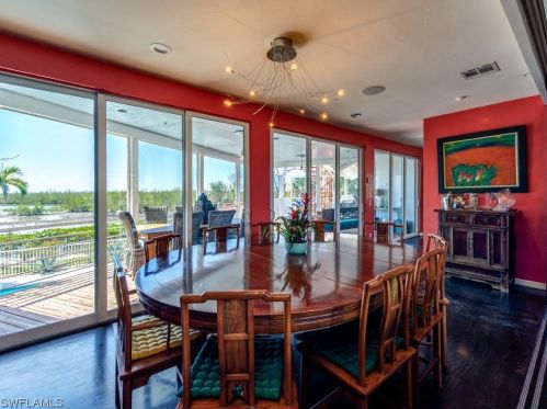 5721 Sanibel Captiva Rd, Sanibel FL  33957-2309 exterior