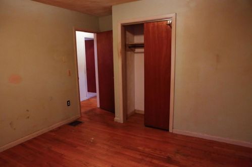 28 Manor Dr, South Kingstown RI  02882-5412 exterior