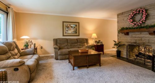 9812 Delaware Pl, Hammond IN  46322-3300 exterior