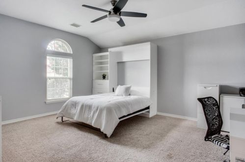 8613 Vista Royale Dr, Fort Worth TX  76108-7944 exterior