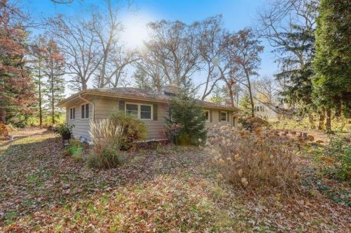 29613 Timberlane Dr, Waterford, WI 53185-5030