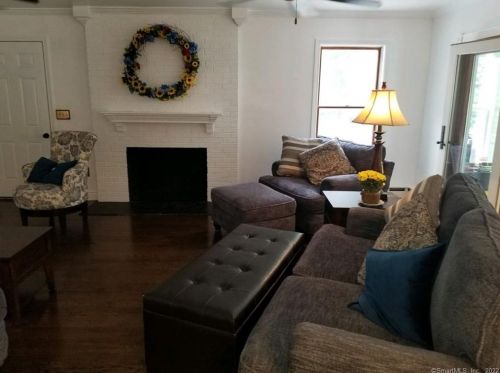 6 Jeremy Dr, East Lyme CT  06333-1544 exterior